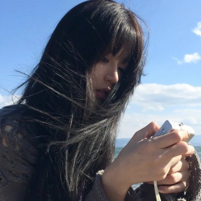 弱比少男闯女校